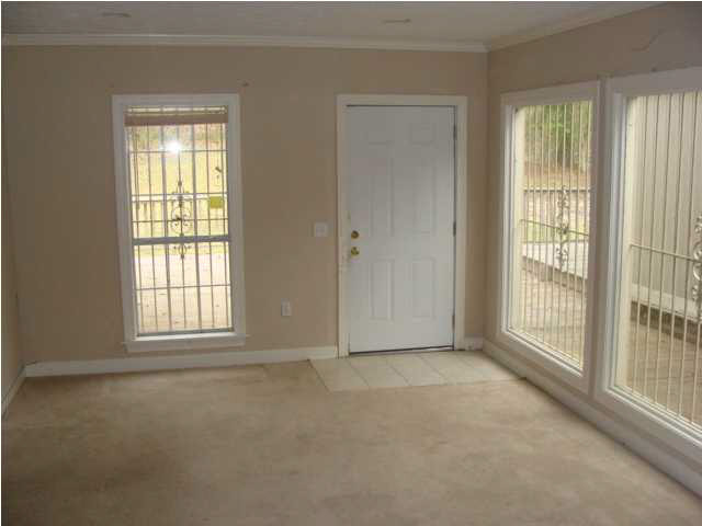 2430 Raymond Road Jackson, MS 39212 - Photo 8 of 16 Bathroom