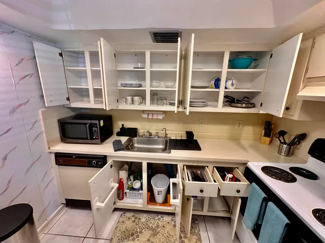 $1,900 | 1805 Eleuthera Point, Unit D1, Coconut Creek, FL 33066