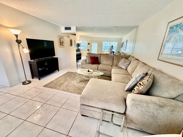 $1,900 | 1805 Eleuthera Point, Unit D1, Coconut Creek, FL 33066