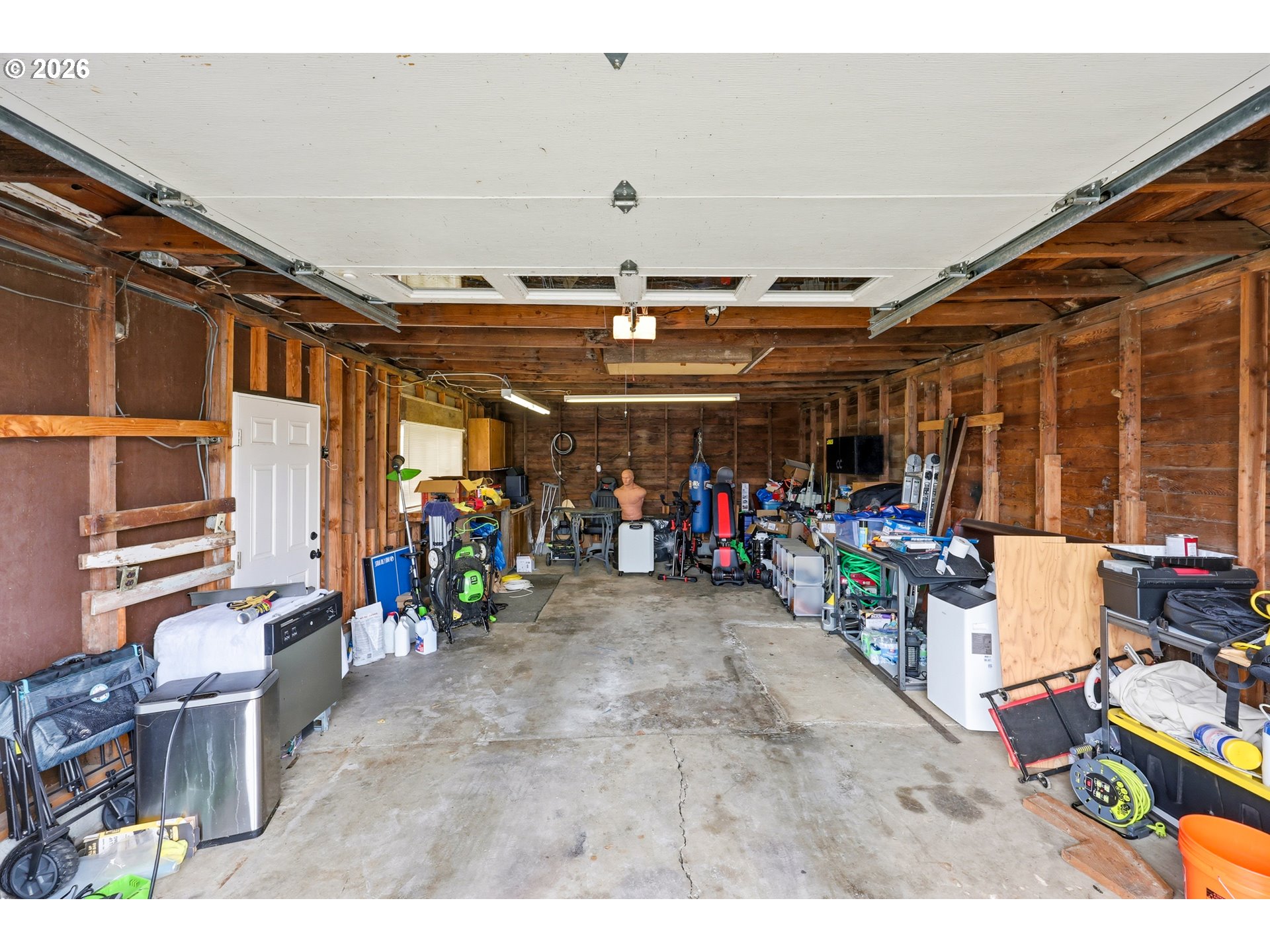 896 5th Street Lafayette, OR 97127 - Photo 19 of 29 Garage