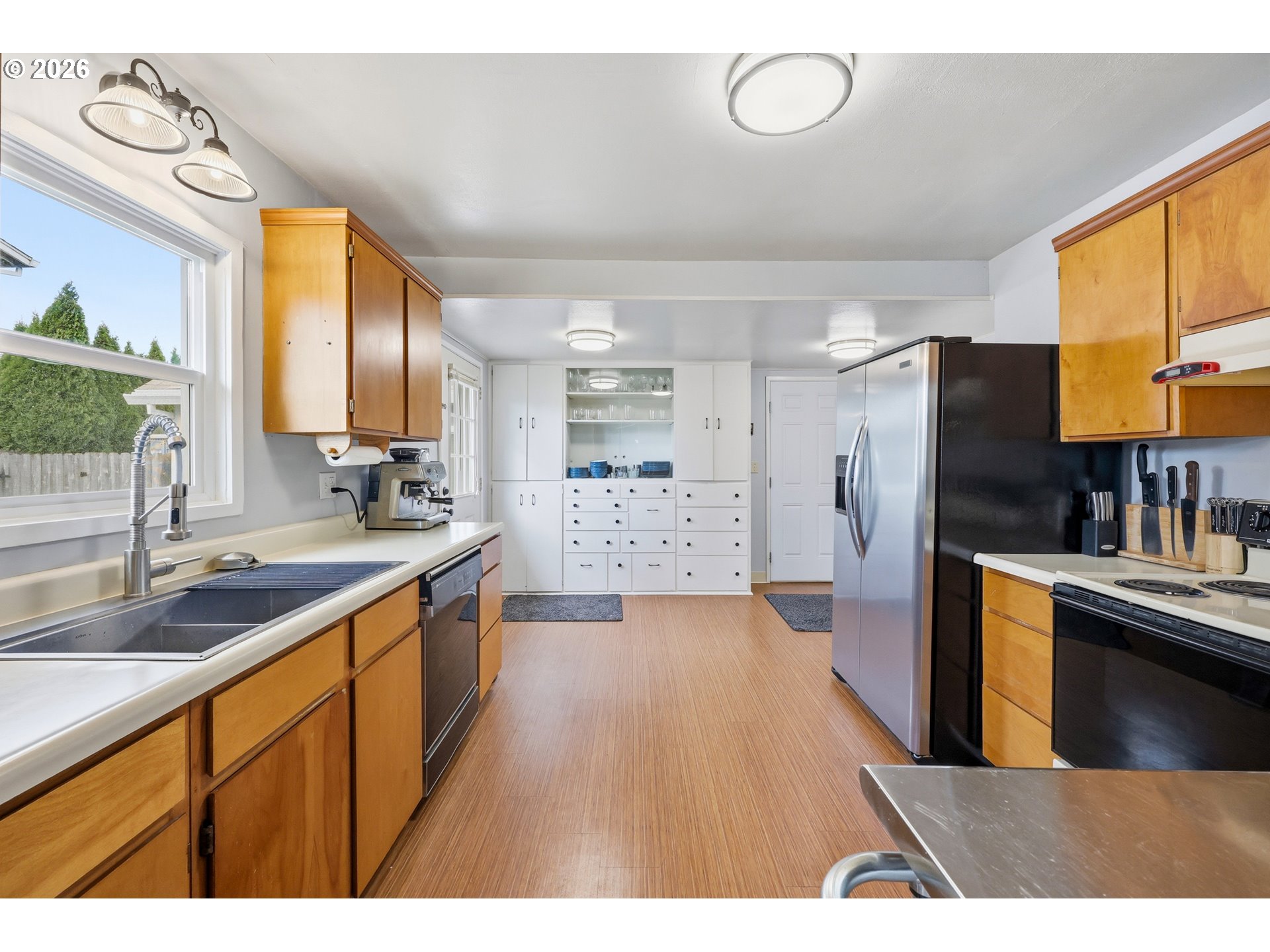 896 5th Street Lafayette, OR 97127 - Photo 6 of 29 Kitchen