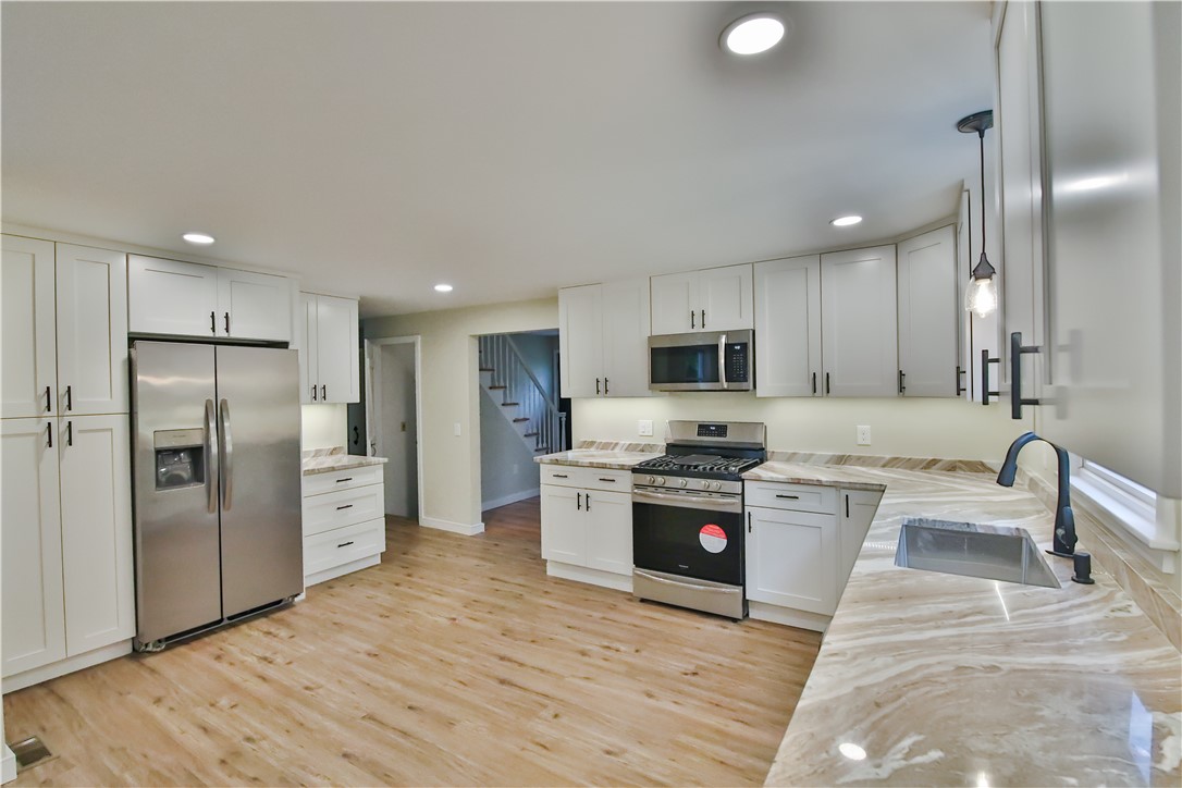 519 Switch Road Richmond, RI 02894 - Photo 11 of 35