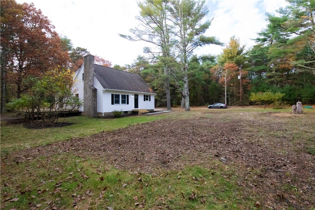 519 Switch Road Richmond, RI 02894 - Photo 4 of 35