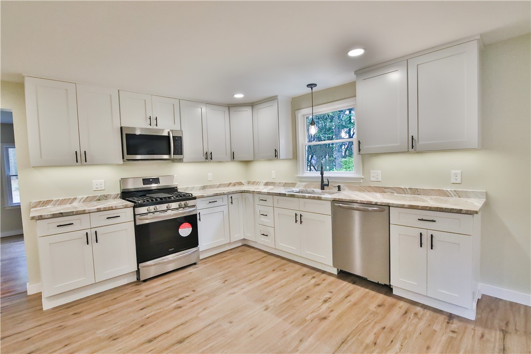 519 Switch Road Richmond, RI 02894 - Photo 10 of 35