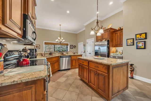 $985,000 | 717 Rushing Water Trail, Rising Fawn, GA 30738