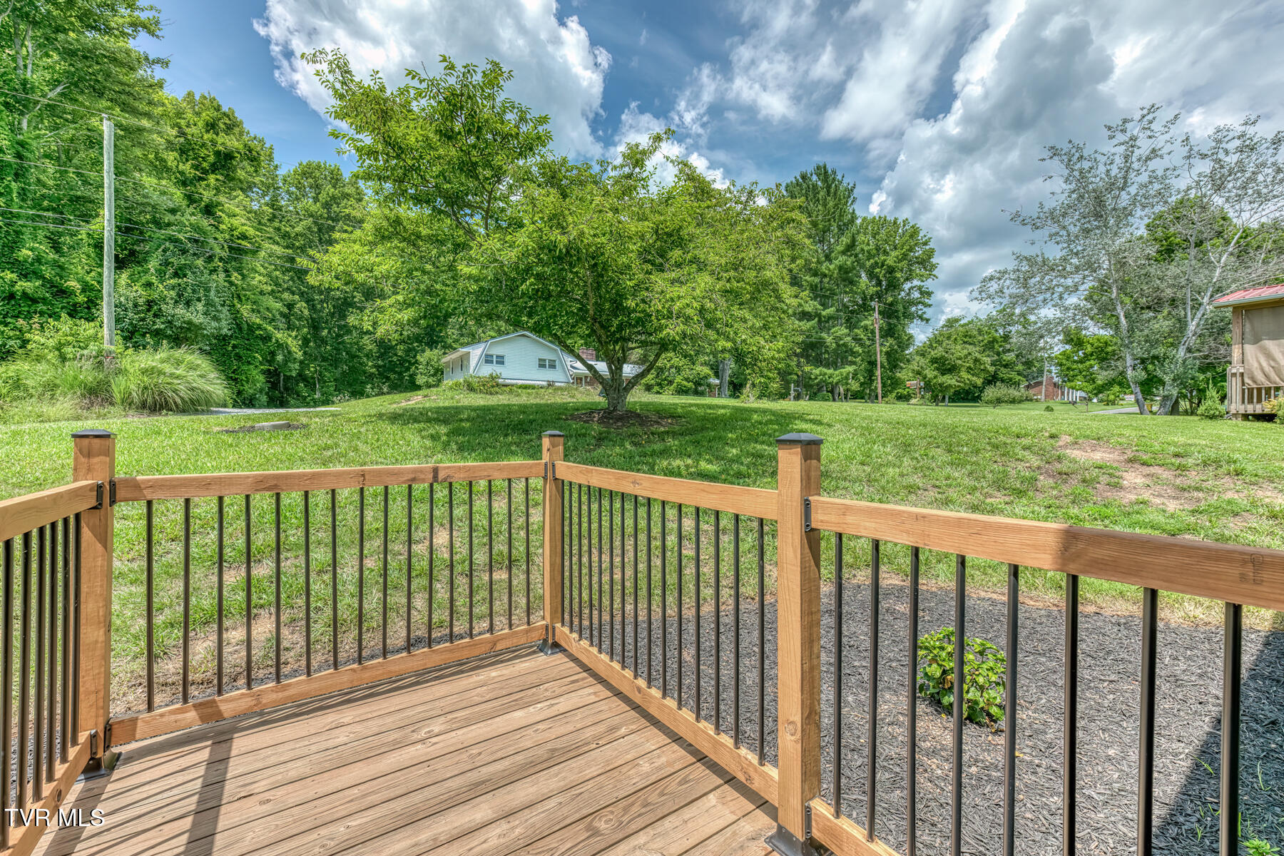 428 Hickory Hills Road Church Hill, TN 37642 - Photo 3 of 37 428 Hickory Hills Rd-3