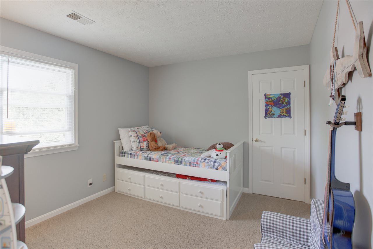 8400 Sharon Road Newburgh, IN 47630 - Photo 22 of 36 Gallery Image 22