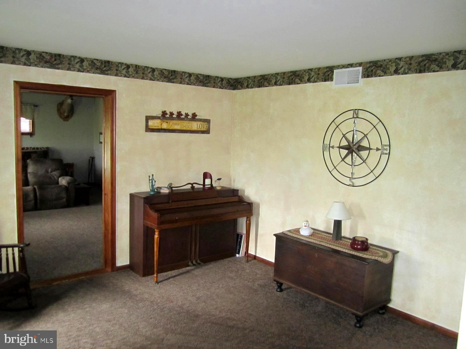 2905 Newport Road Manheim, PA 17545 - Photo 7 of 29