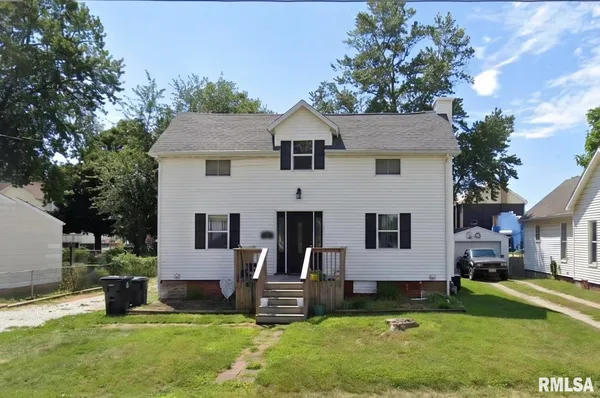 $98,000 | 136 East Spruce Street, Canton, IL 61520
