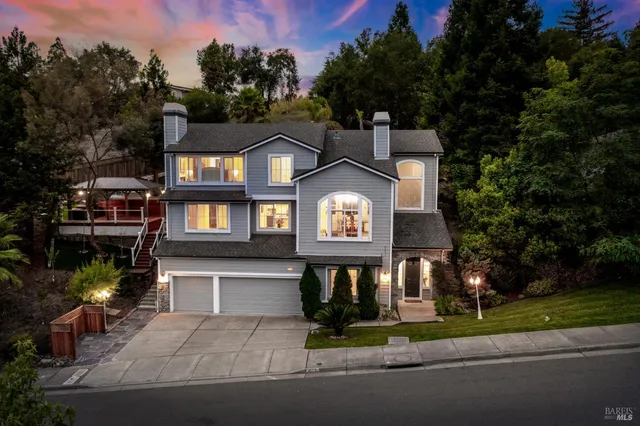 $1,159,000 | 3428 Lake Park Court, Santa Rosa, CA 95403