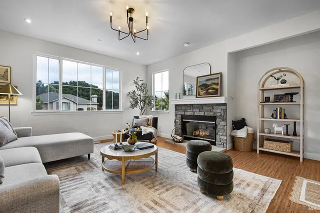 $1,159,000 | 3428 Lake Park Court, Santa Rosa, CA 95403