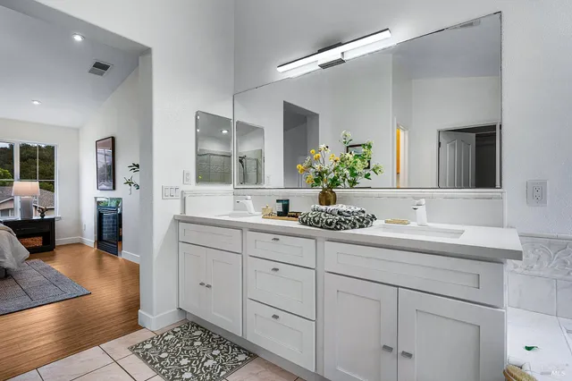 $1,159,000 | 3428 Lake Park Court, Santa Rosa, CA 95403