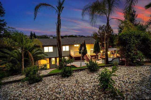 $1,159,000 | 3428 Lake Park Court, Santa Rosa, CA 95403