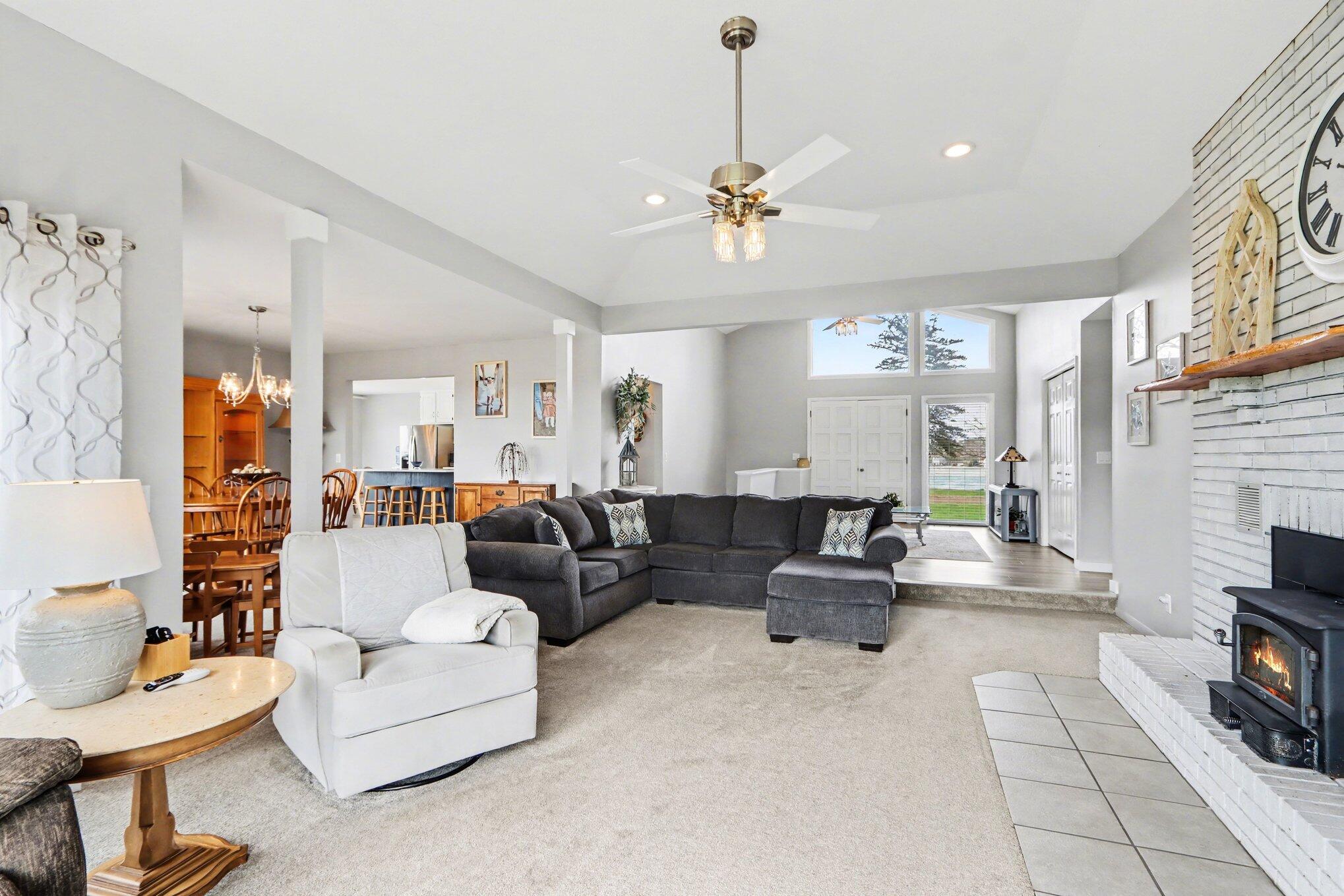 48379 Hill Drive Decatur, MI 49045 - Photo 16 of 41 011_file_7098