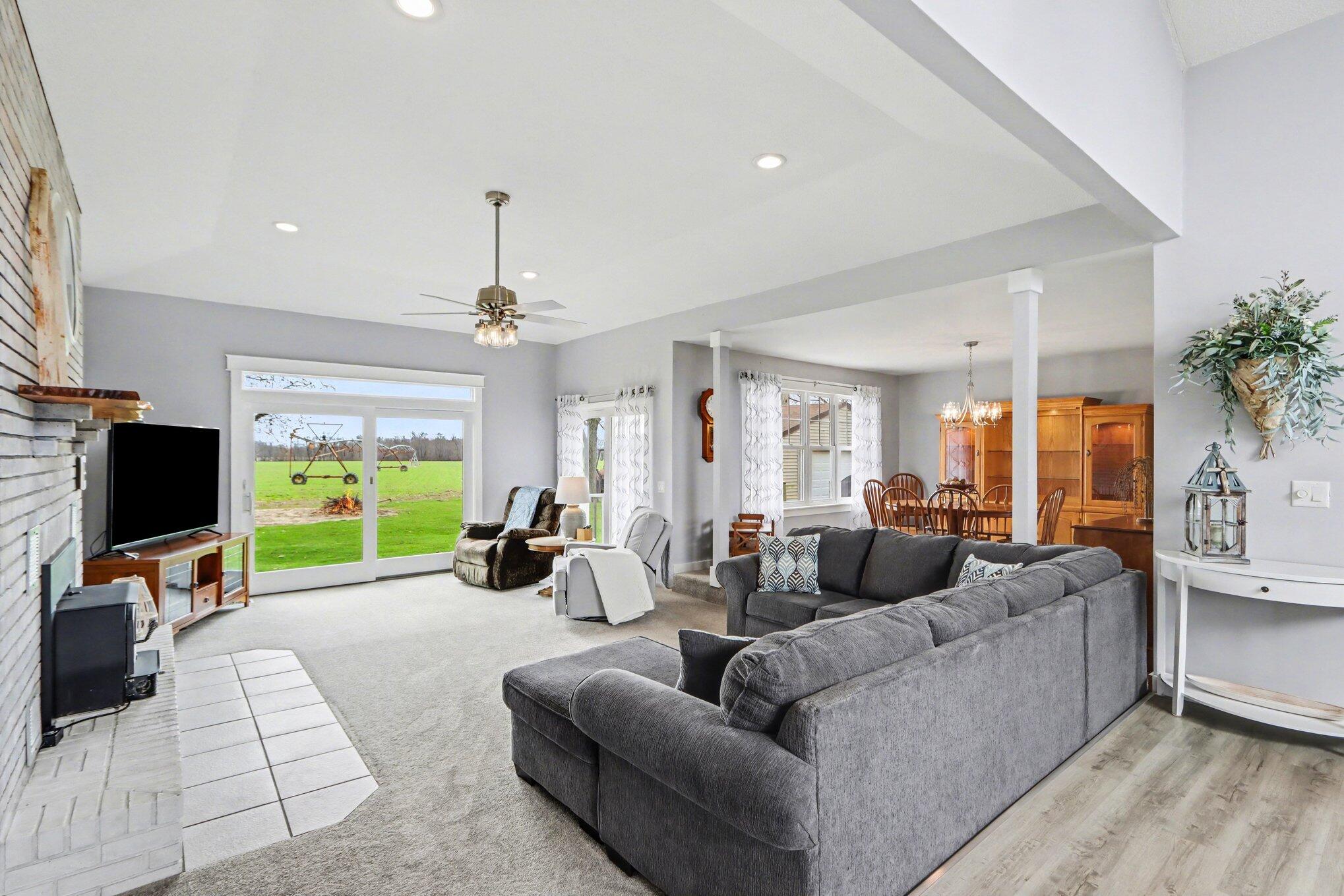 48379 Hill Drive Decatur, MI 49045 - Photo 18 of 41 013_file_7186