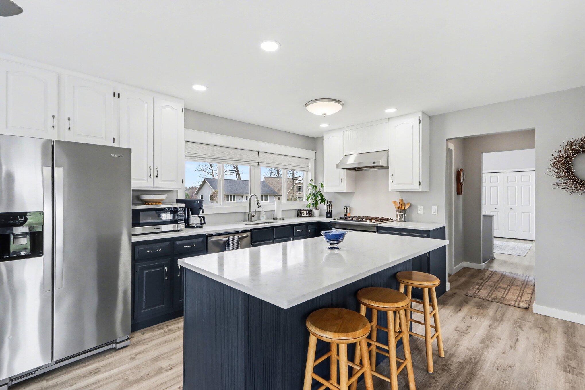 48379 Hill Drive Decatur, MI 49045 - Photo 5 of 41 017_file_3815