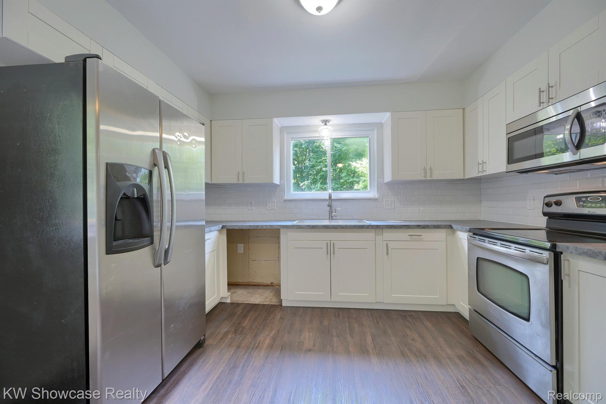 2866 Haley Road White Lake, MI 48383 - Photo 7 of 28 Gallery Image 7