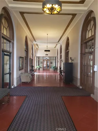 $1,800 | 455 East Ocean Boulevard, Long Beach, CA 90802