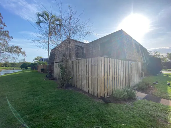 $2,650 | 1705 Forest Lakes Circle, Unit C, West Palm Beach, FL 33406