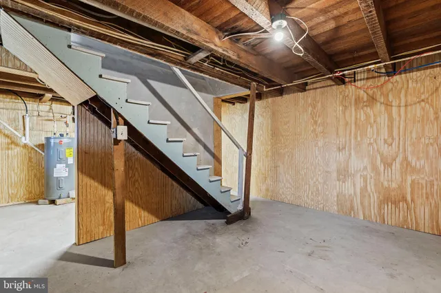 a view of an entryway