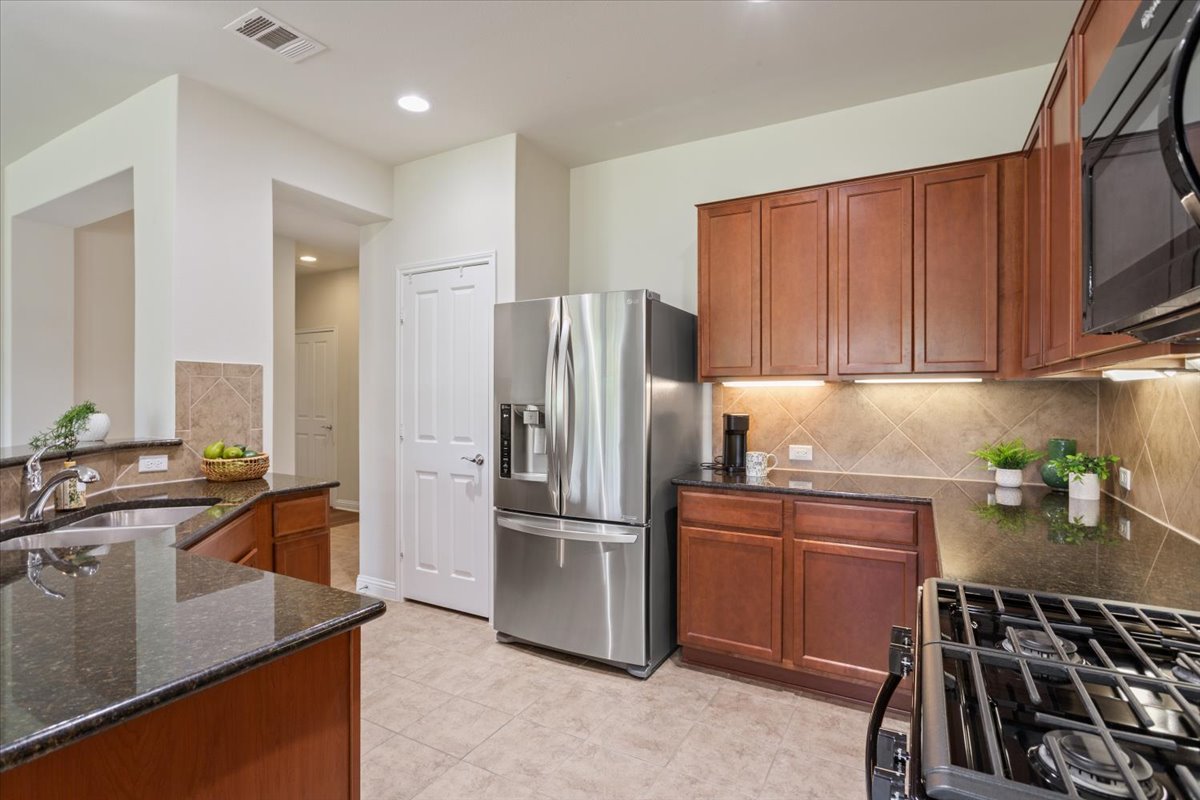 220 Coffee Mill Creek Road Georgetown, TX 78633 - Photo 16 of 36