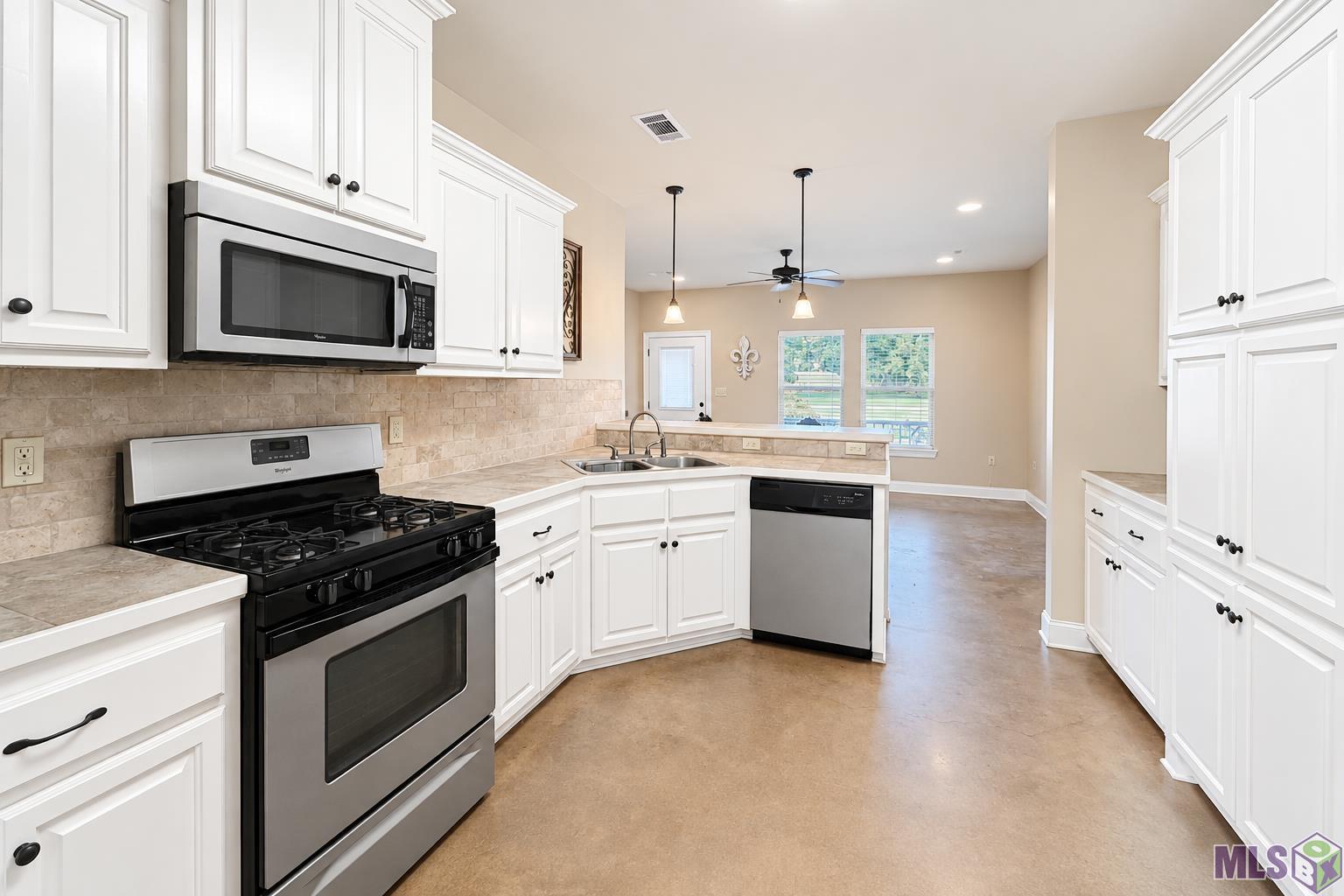 1141 Plauche Road Morganza, LA 70759 - Photo 7 of 19 Gallery Image 7