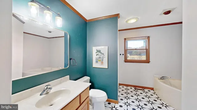 $394,000 | 7645 Wilkins Road, Lincoln, DE 19960