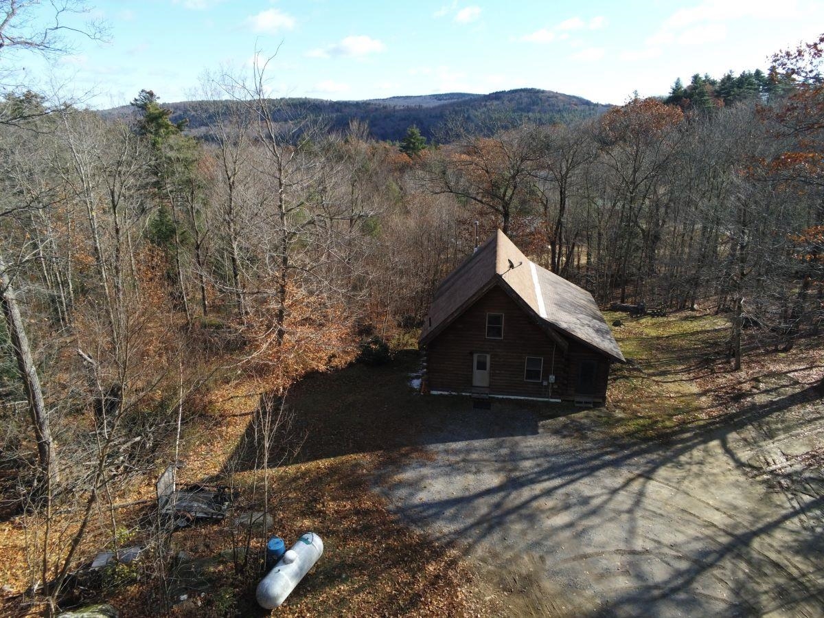 65 Turtle Rock Road Stoddard, NH 03464 - Photo 2 of 24