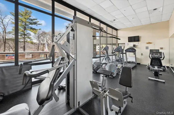 $600,000 | 1020 Warburton Avenue, Unit 5A, Yonkers, NY 10701