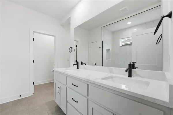 $379,990 | 20644 Skyview Lane, Spring Hill, KS 66083