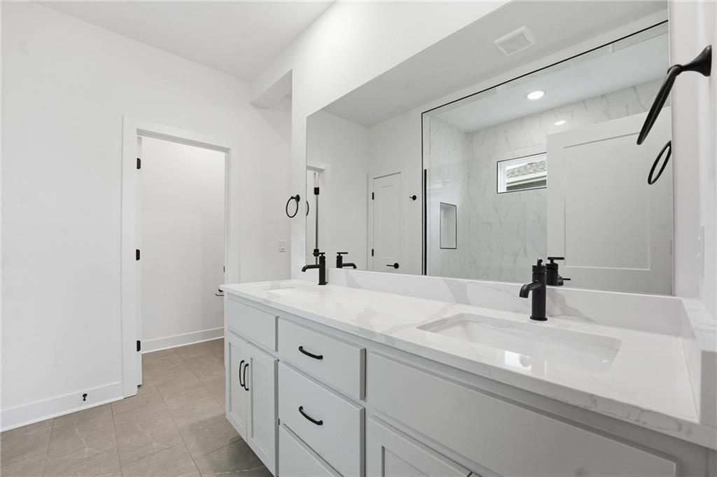 20644 Skyview Lane Spring Hill, KS 66083 - Photo 17 of 37