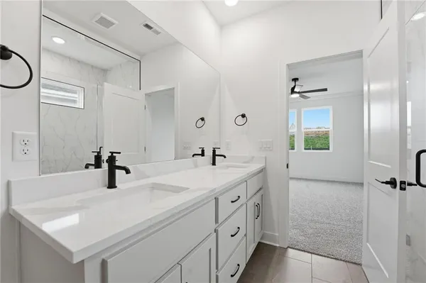 $379,990 | 20644 Skyview Lane, Spring Hill, KS 66083