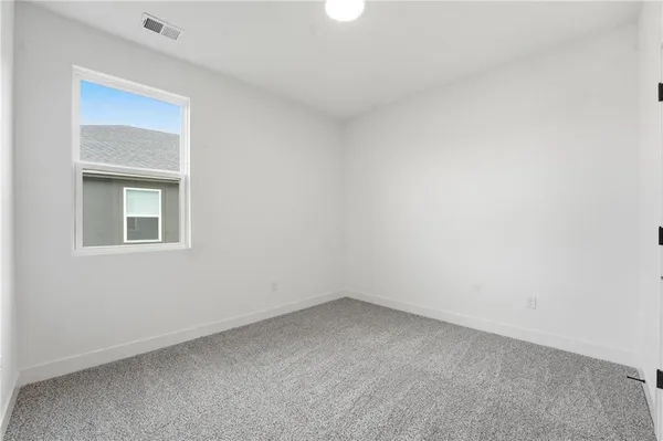 $379,990 | 20644 Skyview Lane, Spring Hill, KS 66083
