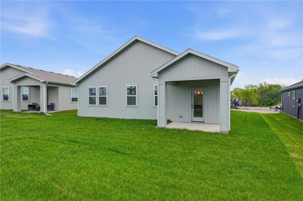 20644 Skyview Lane Spring Hill, KS 66083 - Photo 34 of 37
