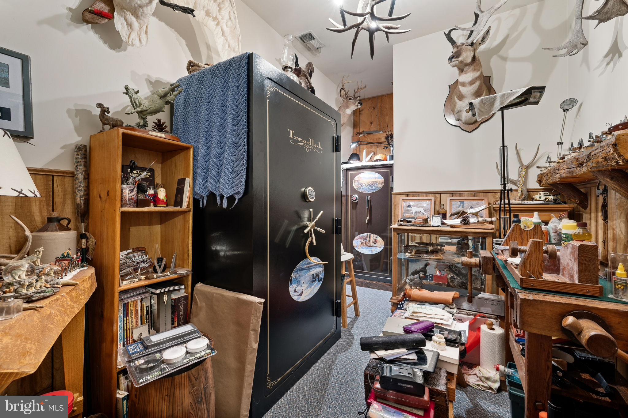 5099 Courtneys Corner Road Sumerduck, VA 22742 - Photo 11 of 52 Gun room/bonus room
