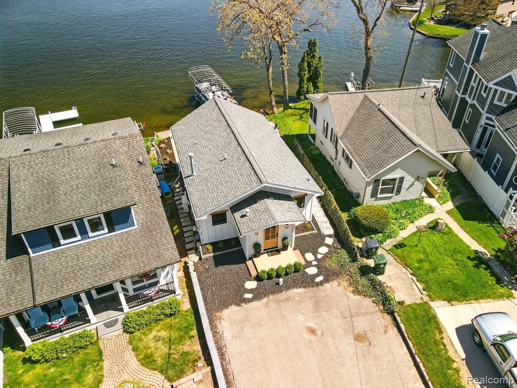 807 Pine Tree Road West Lake Orion, MI 48362 - Photo 39 of 40 Gallery Image 39