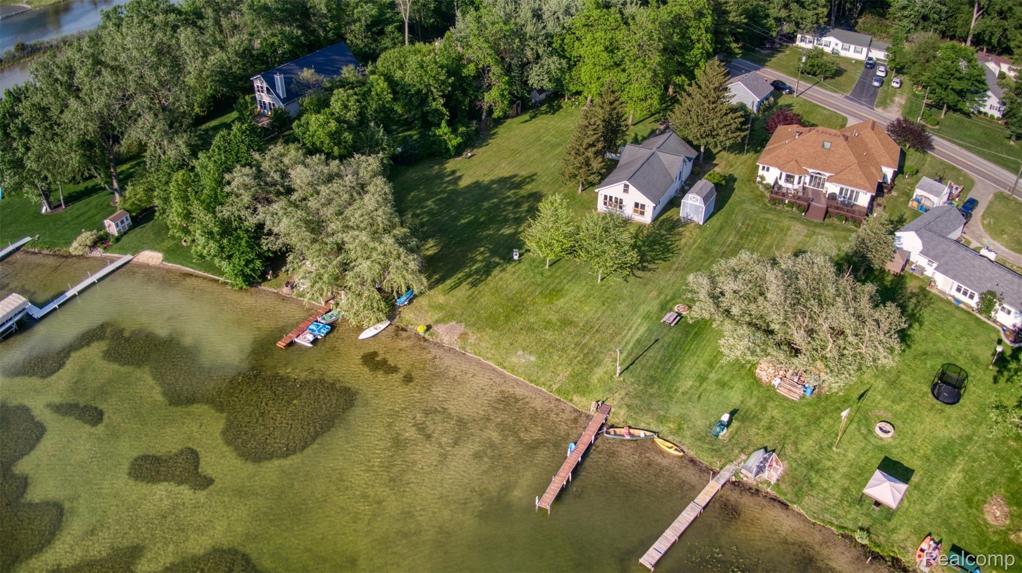10310 Kress Road Pinckney, MI 48169 - Photo 5 of 35 Put in your dock!