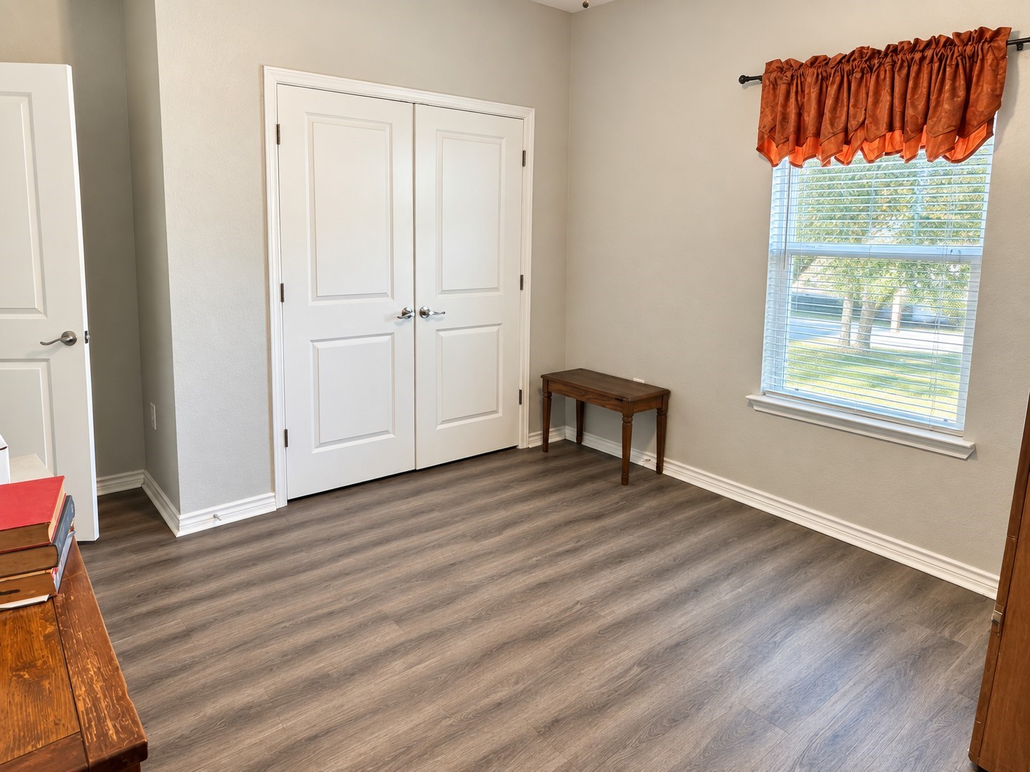 7016 Semmes Street Houston, TX 77093 - Photo 12 of 17 Gallery Image 12