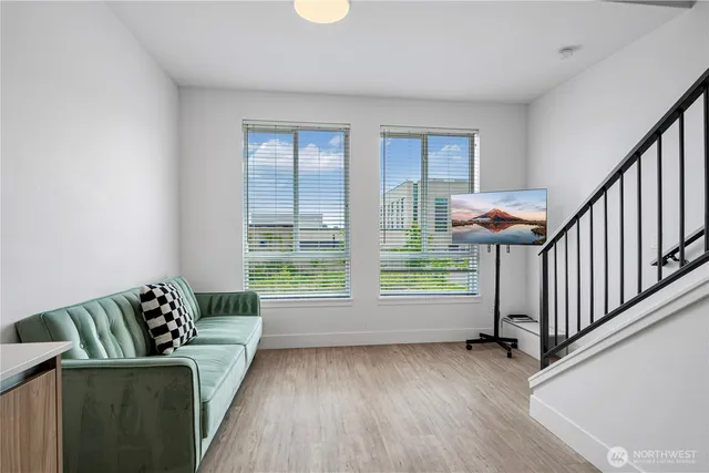 $938,000 | 1300 East Remington Court, Unit B, Seattle, WA 98122