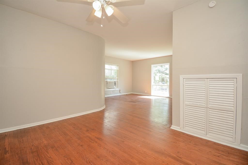 2718 Wroxton Road, Unit 1 West University Place, TX 77005 - Photo 17 of 32