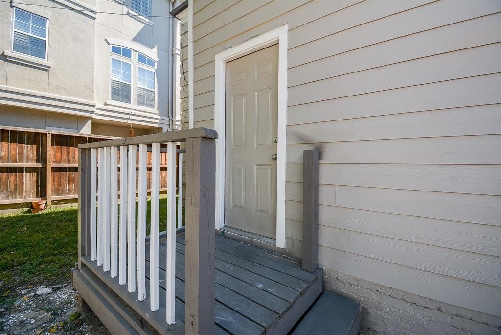 2718 Wroxton Road, Unit 1 West University Place, TX 77005 - Photo 8 of 32