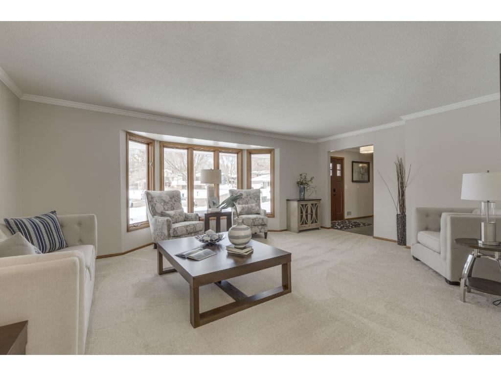 6513 Ridgeview Circle Edina, MN 55439 - Photo 11 of 24 Gallery Image 11