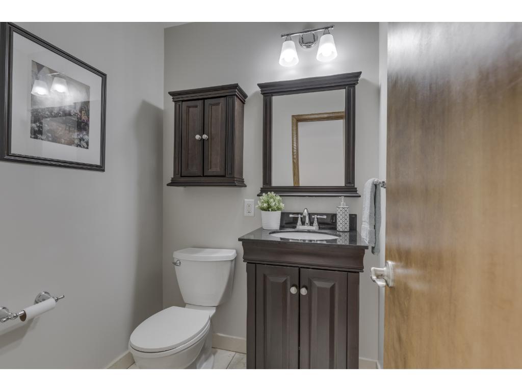 6513 Ridgeview Circle Edina, MN 55439 - Photo 13 of 24 Gallery Image 13