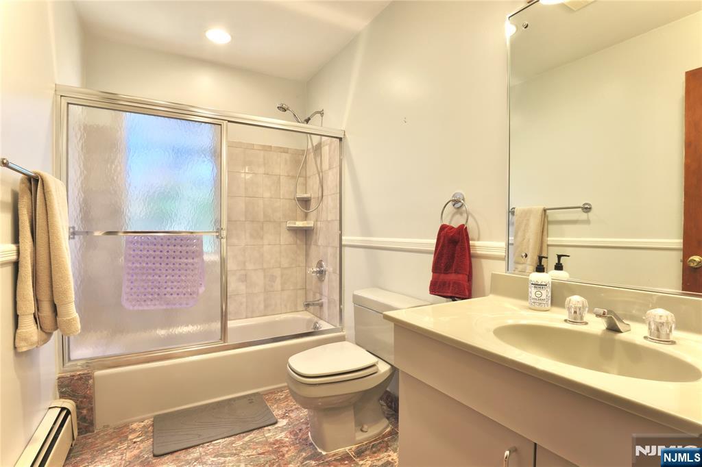 442 Marlboro Road Englewood, NJ 07631 - Photo 24 of 31