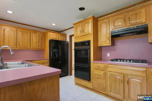 $989,900 | 442 Marlboro Road, Englewood, NJ 07631