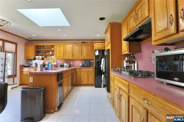 $989,900 | 442 Marlboro Road, Englewood, NJ 07631