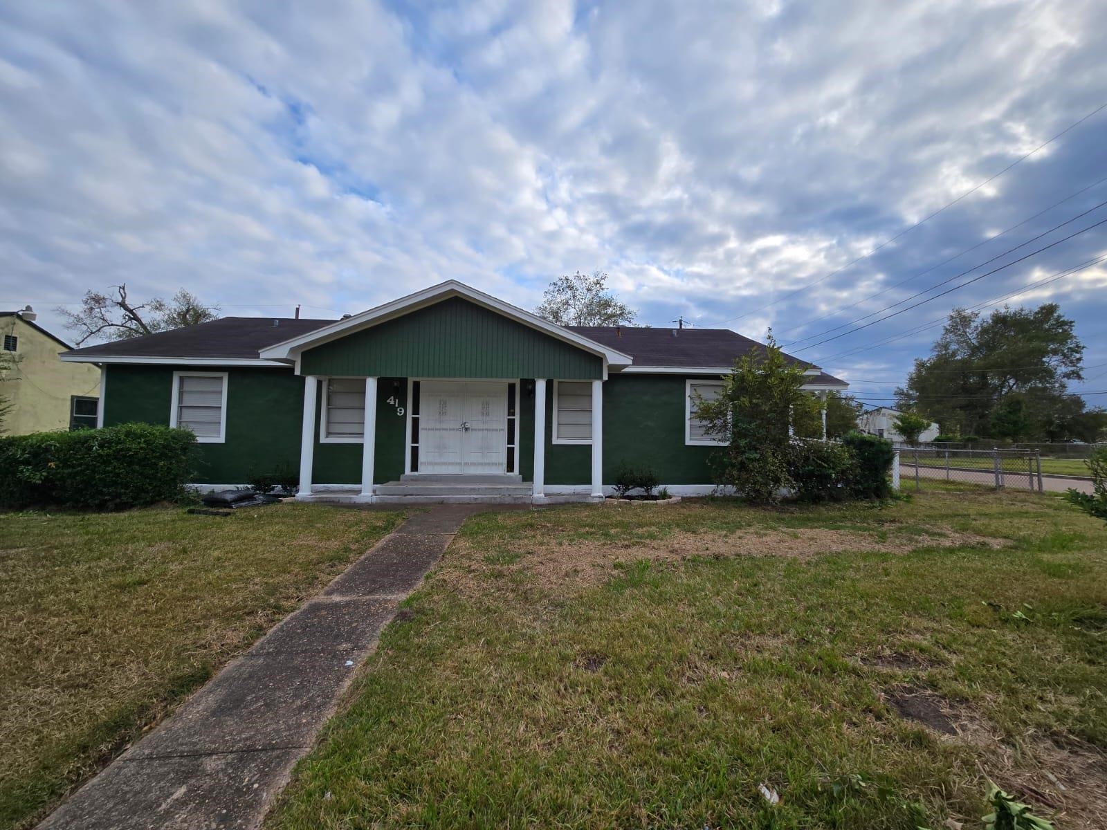 419 West Decatur Avenue Orange, TX 77630 - Photo 1 of 1 Gallery Image 1