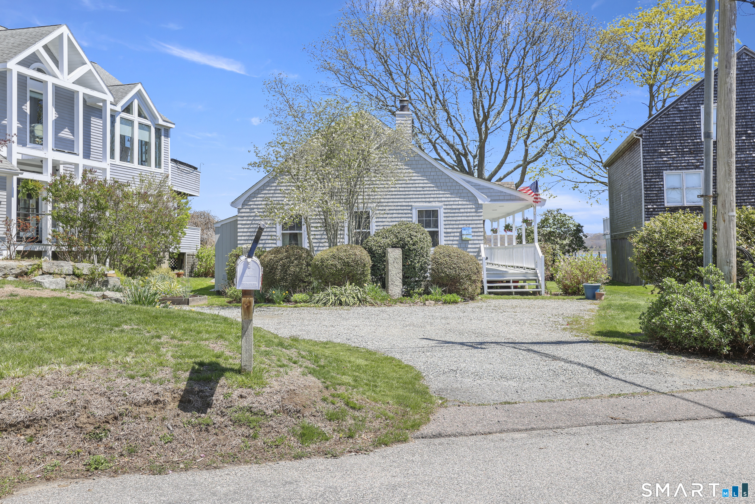 56 Jupiter Point Road Groton, CT 06340 - Photo 4 of 40
