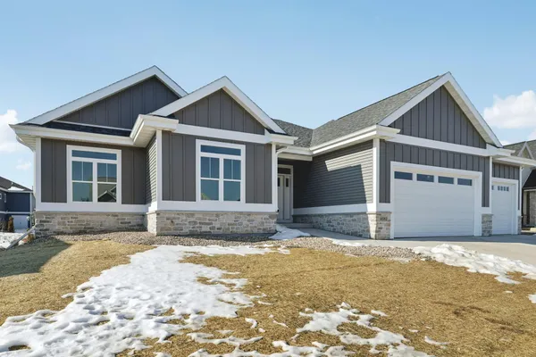 4082 Hanover Drive, DeForest, WI 53532