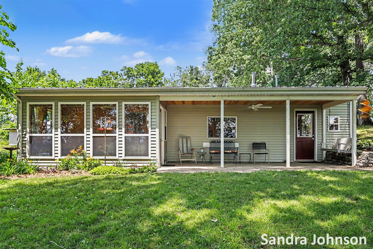 6180 Rook Road Plainwell, MI 49080 - Photo 2 of 35